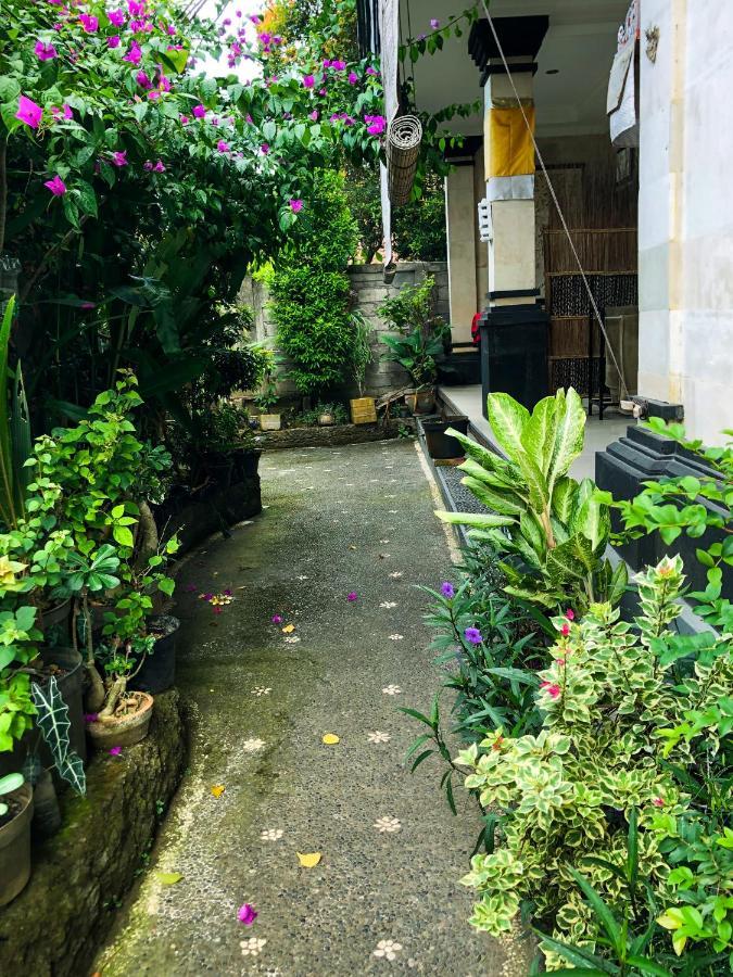 Rayshiva Homestay Ubud Buitenkant foto